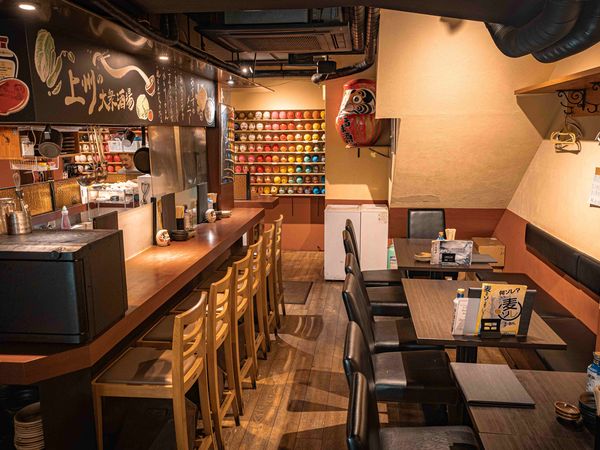 だるま酒場 店内